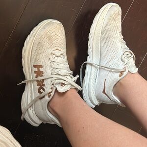 Hoka Mach 5 running shoes